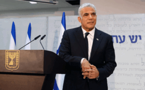 YAIR LAPID: QUEM É O NOVO PRIMEIRO-MINISTRO PROGRESSISTA DE ISRAEL?