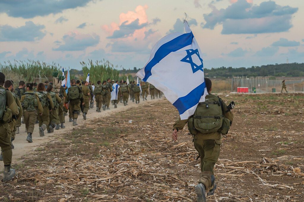 Israelenses têm obrigação de lutar pelo Estado democrático que soldados caíram defendendo 