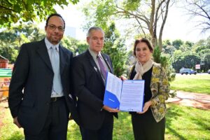 Em encontro com embaixador de Israel no Brasil, Instituto Brasil-Israel entrega manifesto em favor da democracia israelense
