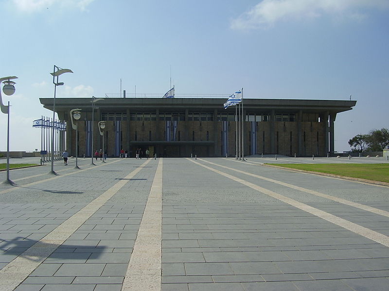 Parlamento de Israel aprova mudança perigosa para a democracia do país