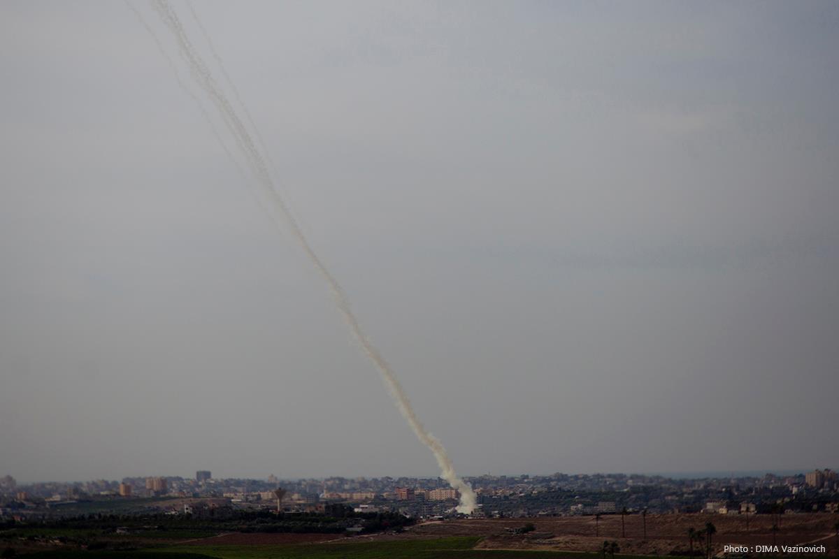 Míssil do Hamas atinge prédio em Israel | Expresso Israel 99 com Daniela Kresch